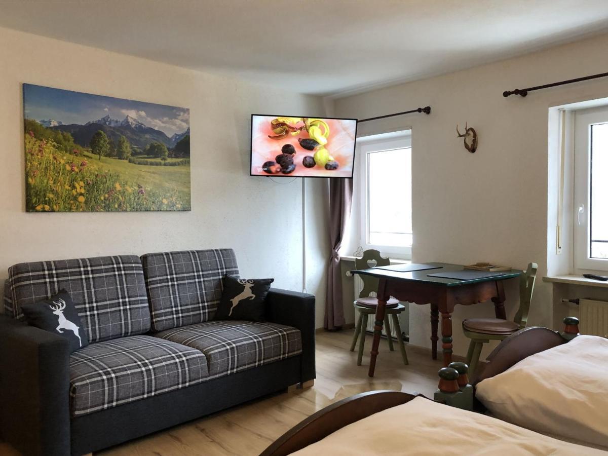 Pension Und Ferienwohnung Frech Марктшелленберг Экстерьер фото
